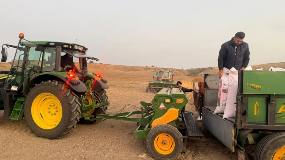 Umut tohumları toprakla buluşuyor