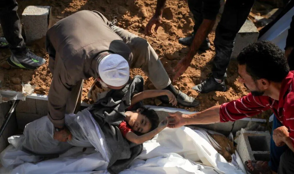 Gazze’de can kaybı 69 bin 182’ye ulaştı