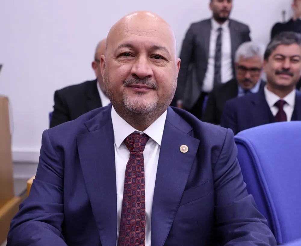 Milletvekili Kurt’tan İzmir ve Antalya