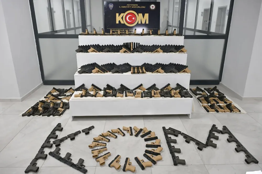 Adıyaman’da 1.000 Dönüştürülmüş Tabanca Ele Geçirildi