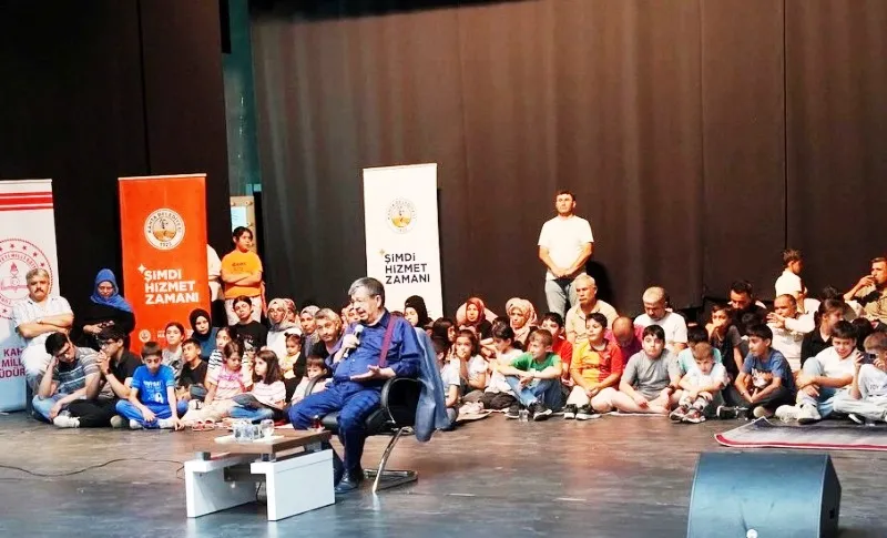 Hayati İnanç Kahta’da Okurlarıyla Buluştu