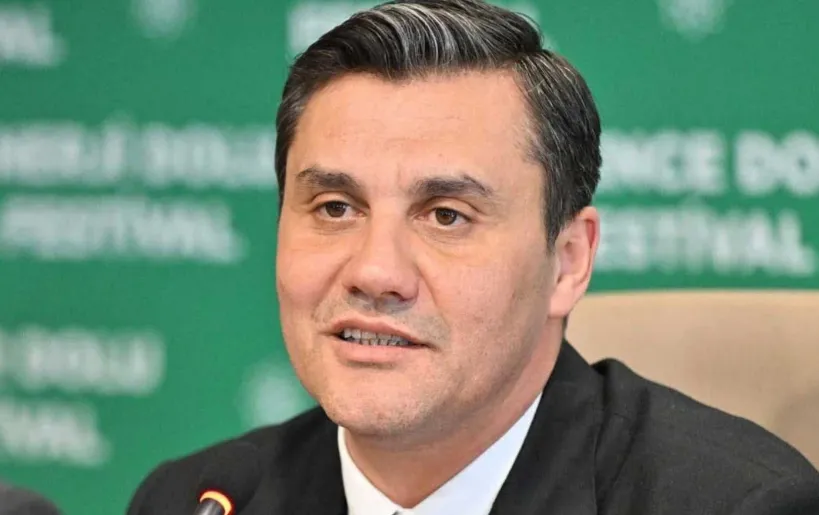 Ferdi Zeyrek hayatını kaybetti